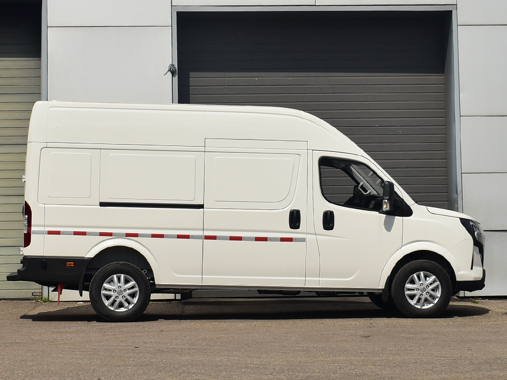 Цельнометаллический фургон DongFeng